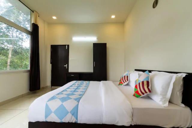 Letstay Vythiri Hill Palace 외부 사진